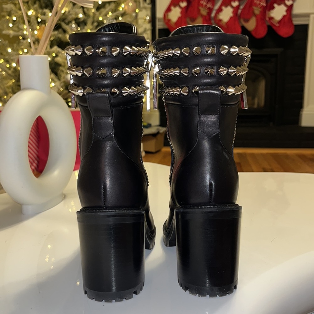 Worn once. CL black combat boot with spikes - Picture 8 of 15